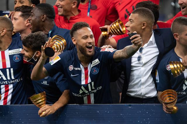 建队基石！巴萨即将官宣与佩德里和加维续约