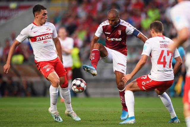 李月汝WNBA生涯首次先发 受困犯规仅得3分2板